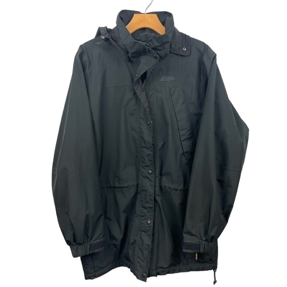 MEC Gore-Tex Black Hooded Front Zip Rain Jacket Size S - Picture 2 of 10